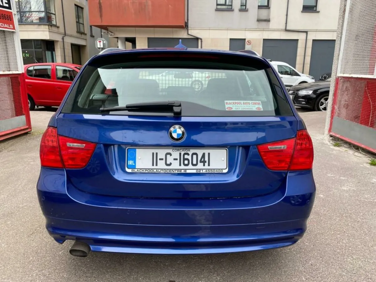BMW 3-Series D E91 EXCLUSIVE ED TOURING 5DR - Image 4