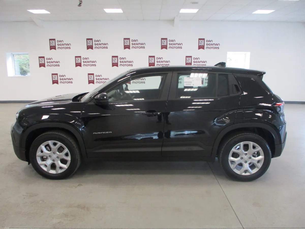 JEEP AVENGER BEV ALTITUDE WITH LEATHER 251 - Image 1