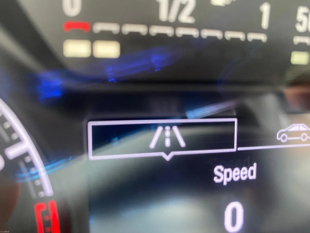 Opel Corsa SE 90PS 5DR - Image 2