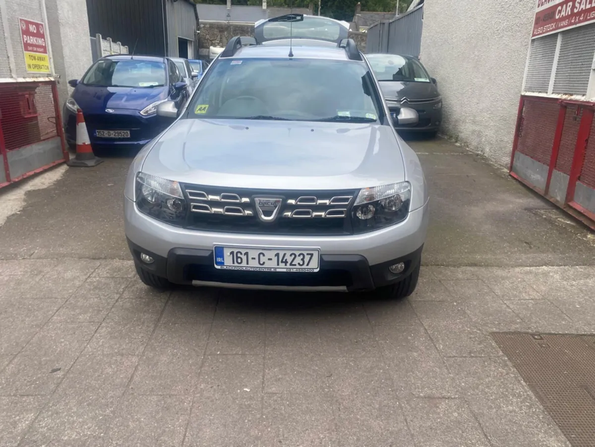 Dacia Duster SIGNATURE 1.5 DCI 110 4X 4DR - Image 4