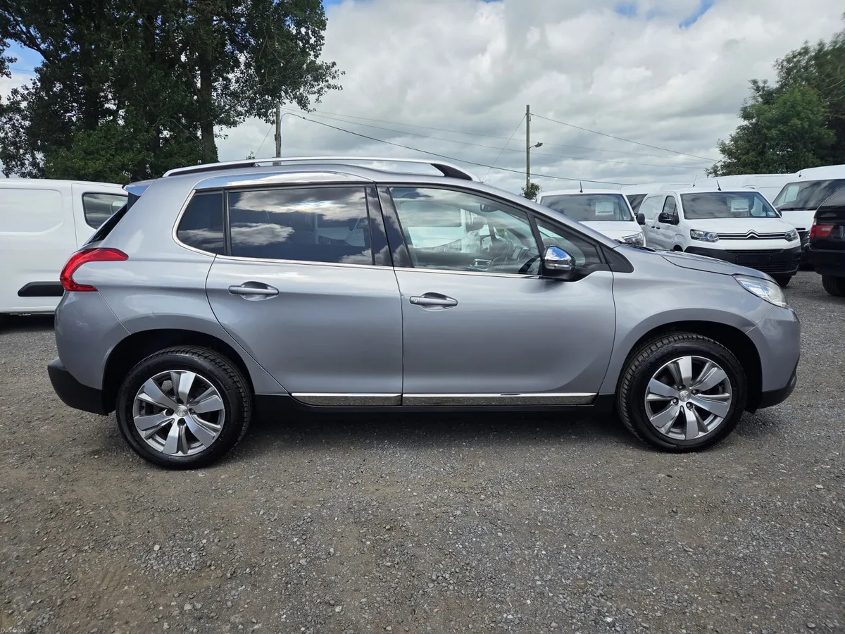Peugeot 2008 - Image 4
