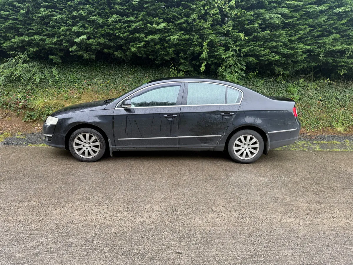 Volkswagen Passat 2008 - Image 4