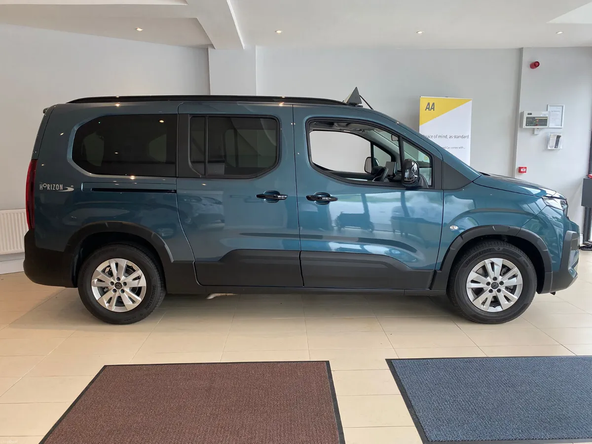 ✅ Wheelchair Taxi Peugeot Rifter - Image 4