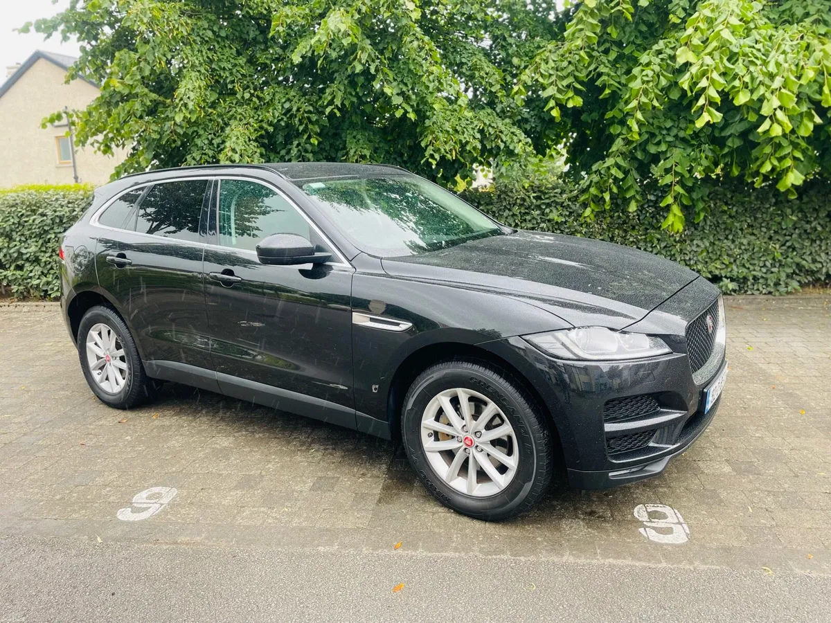 2018 (182) JAGUAR F-PACE 2.0D AWD PORTFOLIO - Image 1
