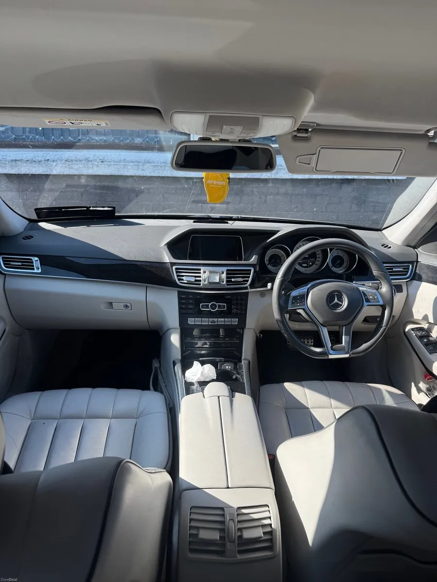 Mercedes E300 automatic - Image 2