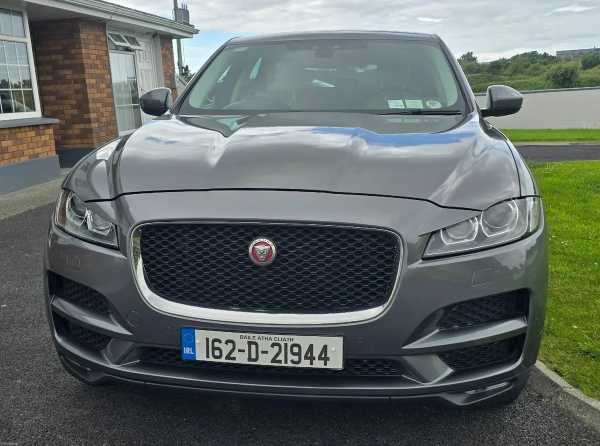 Jaguar F-Pace 2016 - Image 2