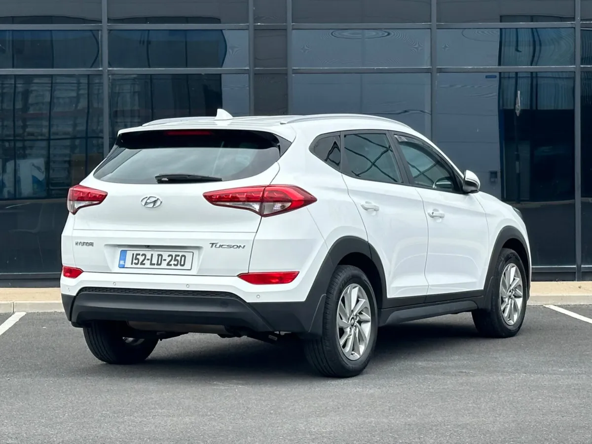 Hyundai Tucson *High spec *LowKMS - Image 3