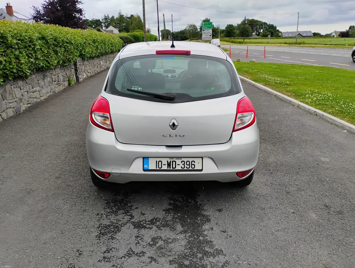 Renault Clio 1.2 with only 44k miles, NCT until 26 - Image 4