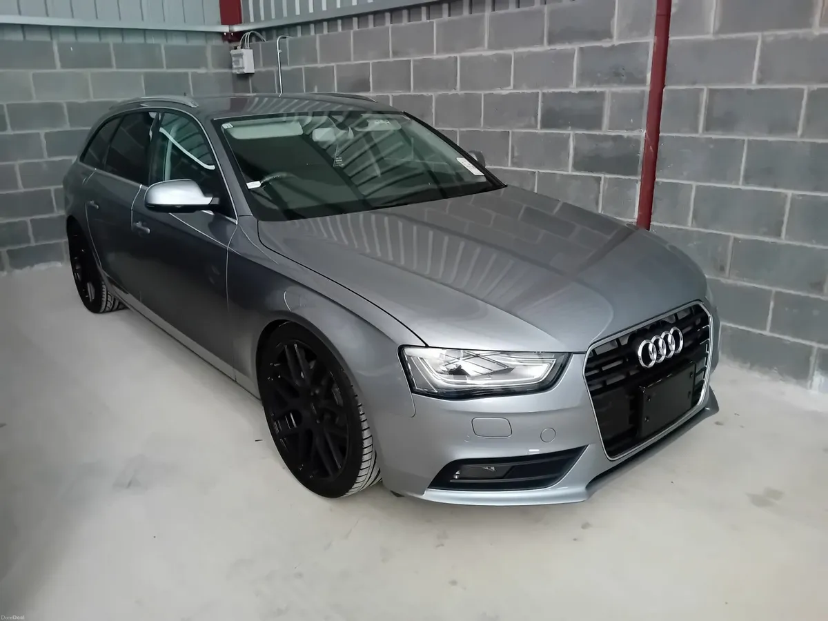 Audi A4 Avant TFSI Low Klms - Image 2