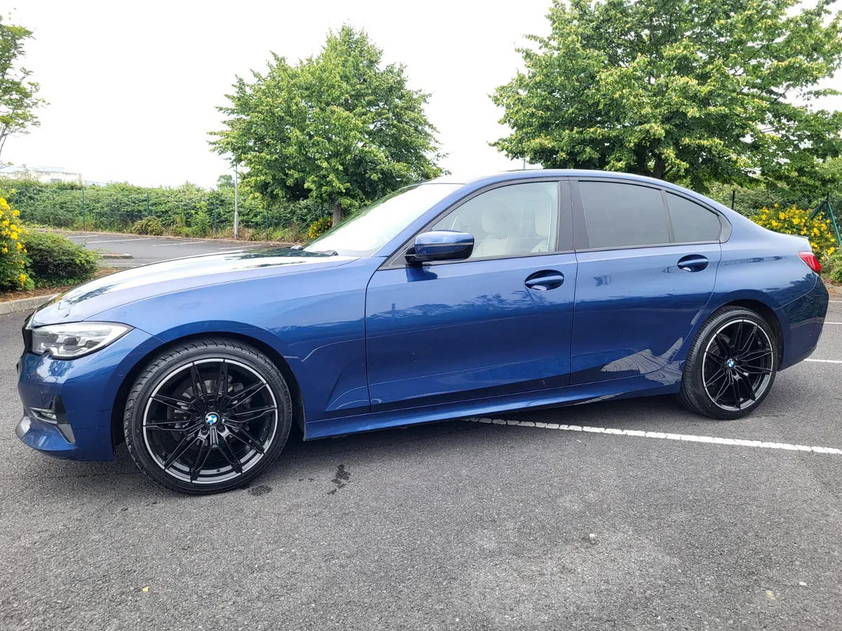 2021 BMW 318 SPORT AUTO + M SPORT 20"ALLOYS - Image 3