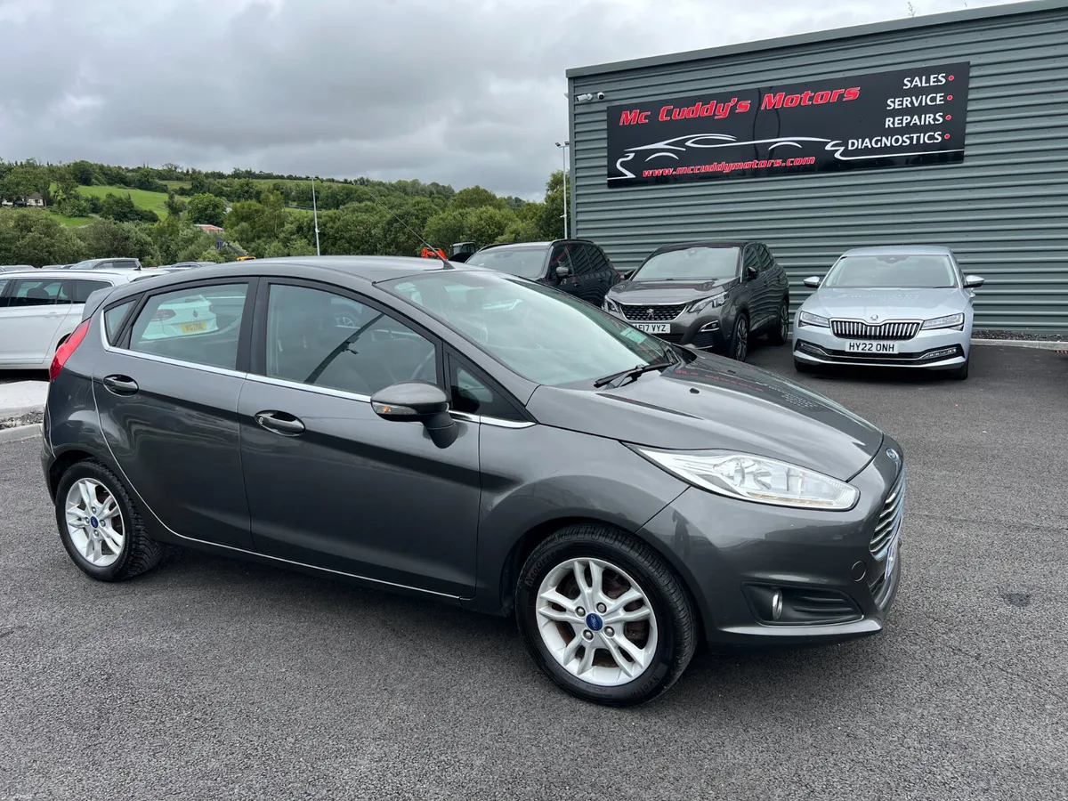 IRISH REG- 2016 Ford Fiesta Zetec 1.25 Petrol - Image 1