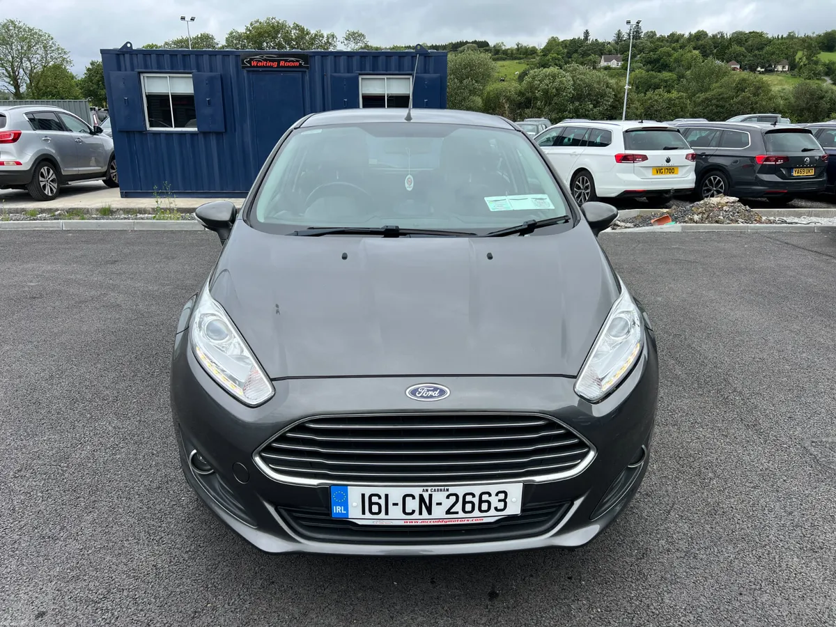 IRISH REG- 2016 Ford Fiesta Zetec 1.25 Petrol - Image 3