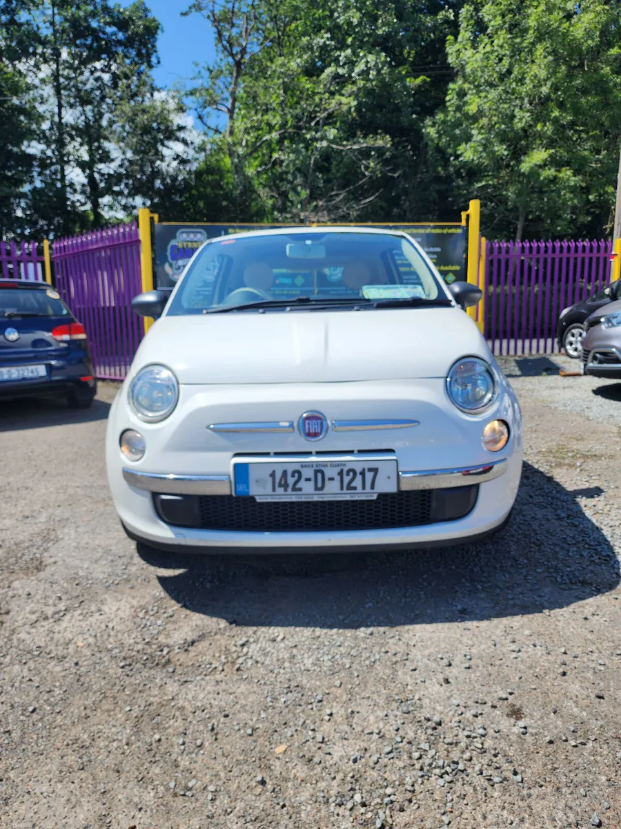 Beautiful 2014 Fiat 500 Low Miles - Image 4