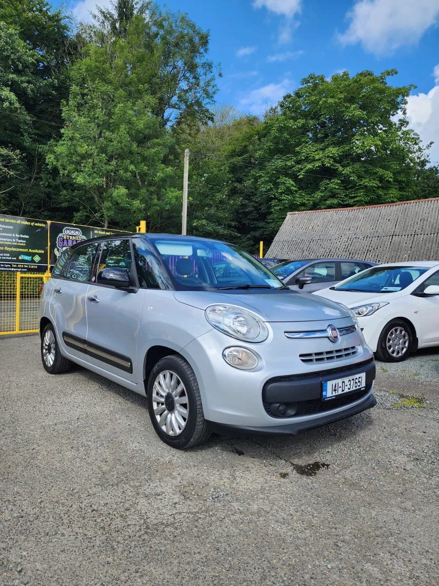 2014 Fiat 500L Automatic 7-Seater low miles - Image 1