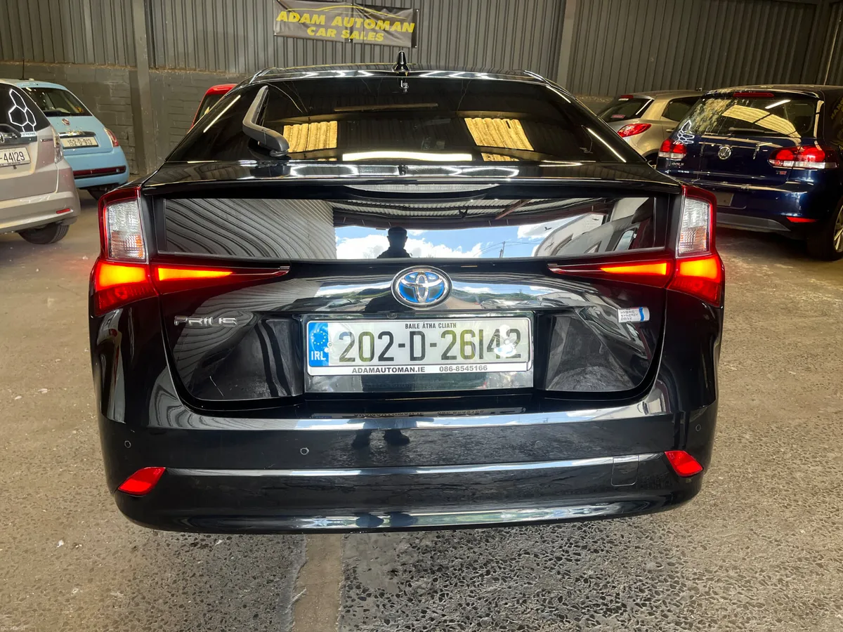 Toyota Prius 202 Leather Package - Image 3