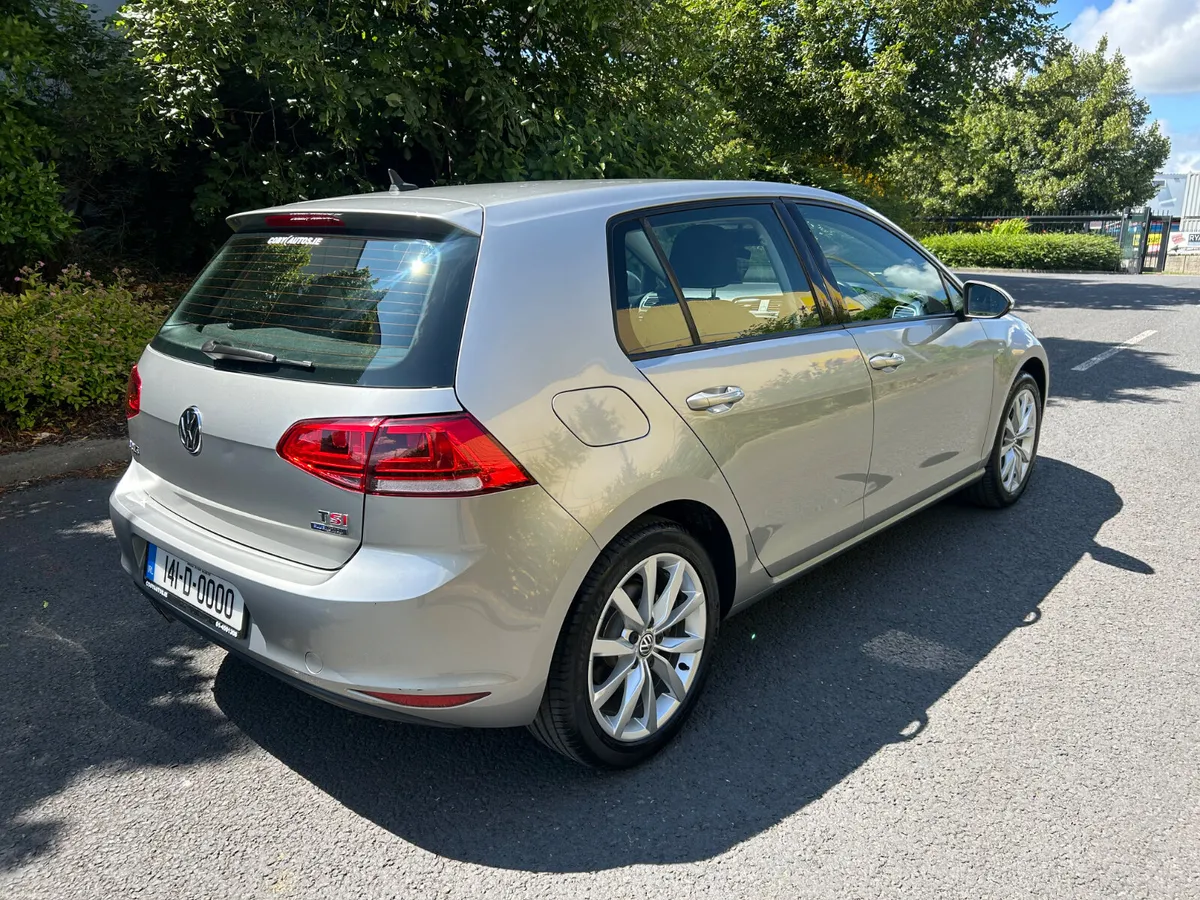 Volkswagen Golf 1.4 Highline LOW KMS - Image 2