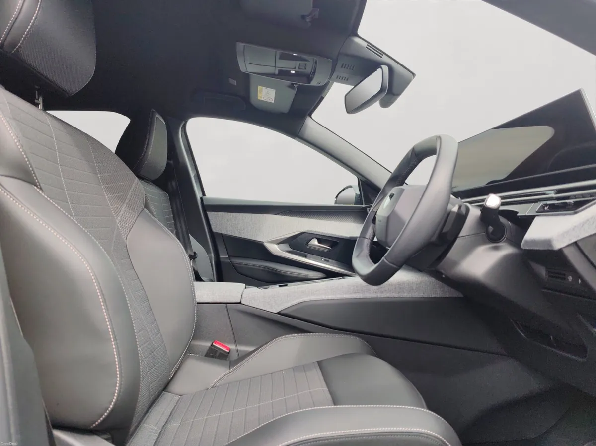 Peugeot E 3008 Allure - Image 3