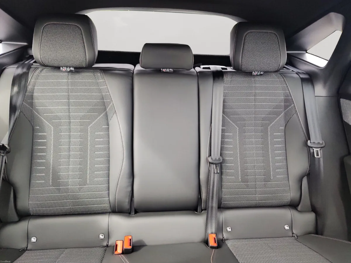 Peugeot E 3008 Allure - Image 4