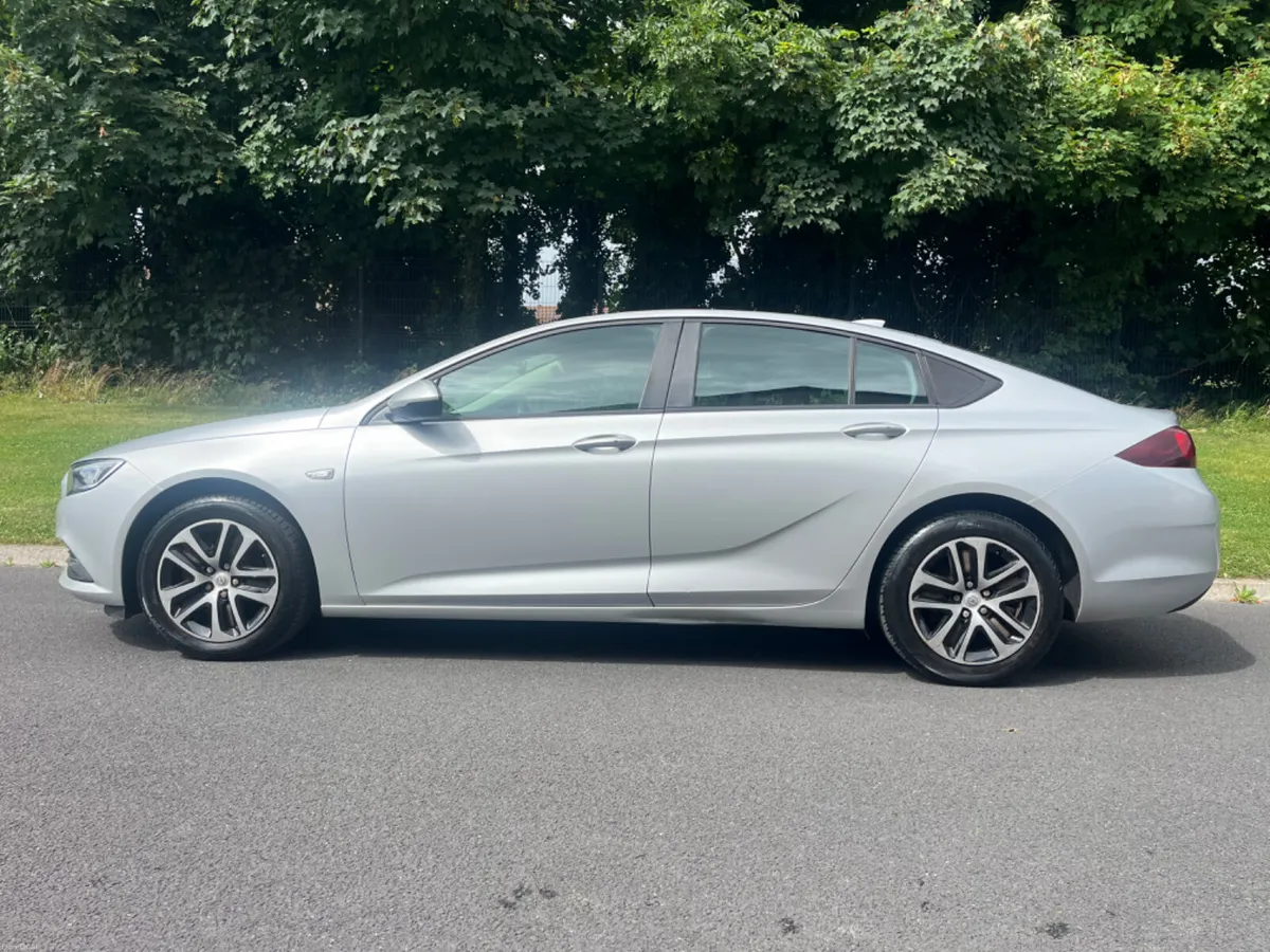Opel Insignia 2018 ( NCT ..01/28) - Image 5