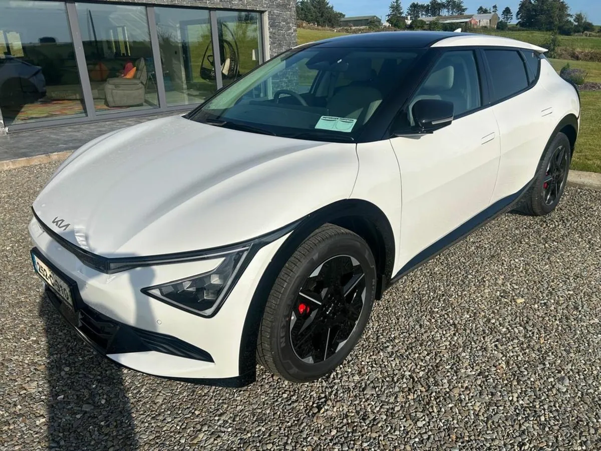 Kia EV6 *EV6 SPORT *261 Reg Demo *Free home charge - Image 4