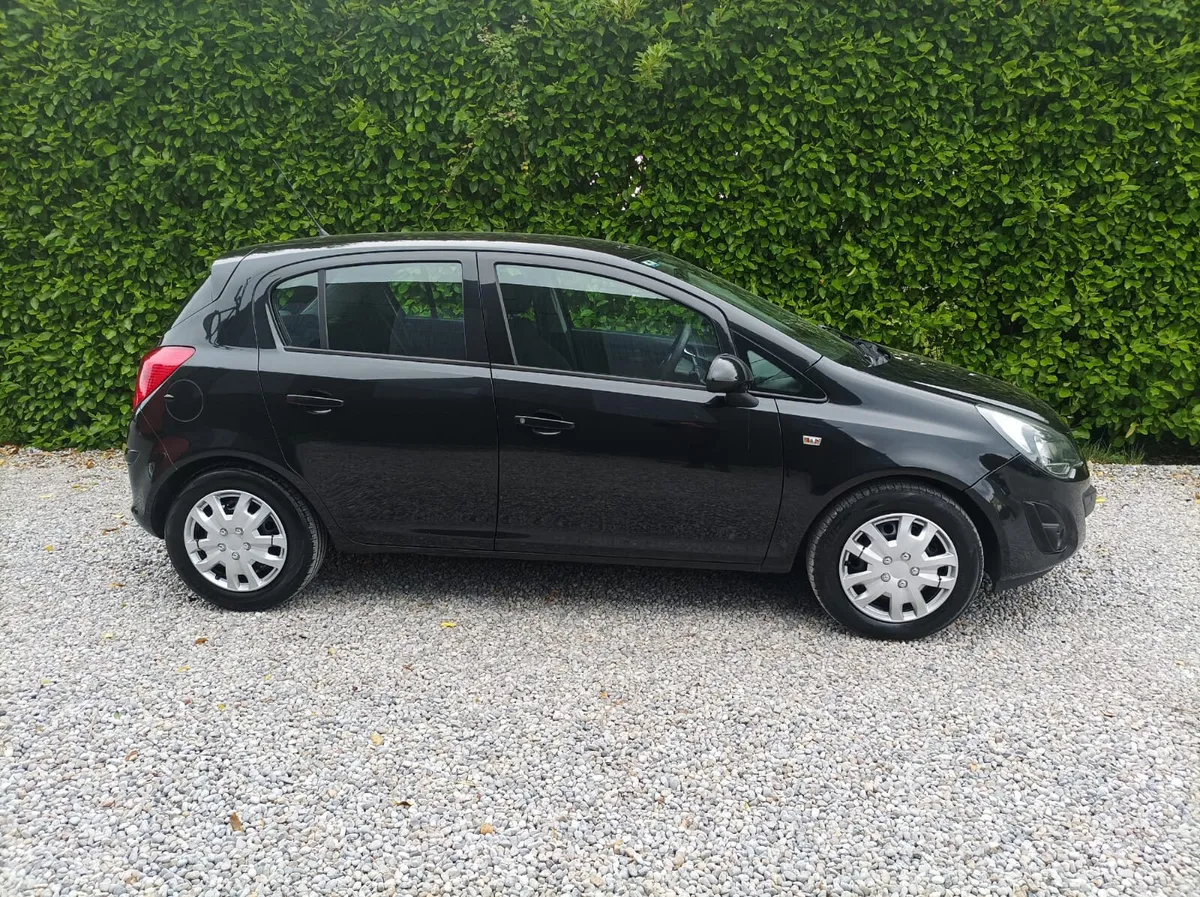 Opel Corsa 1.2 Petrol 5 speed Manual, 2015 - Image 1
