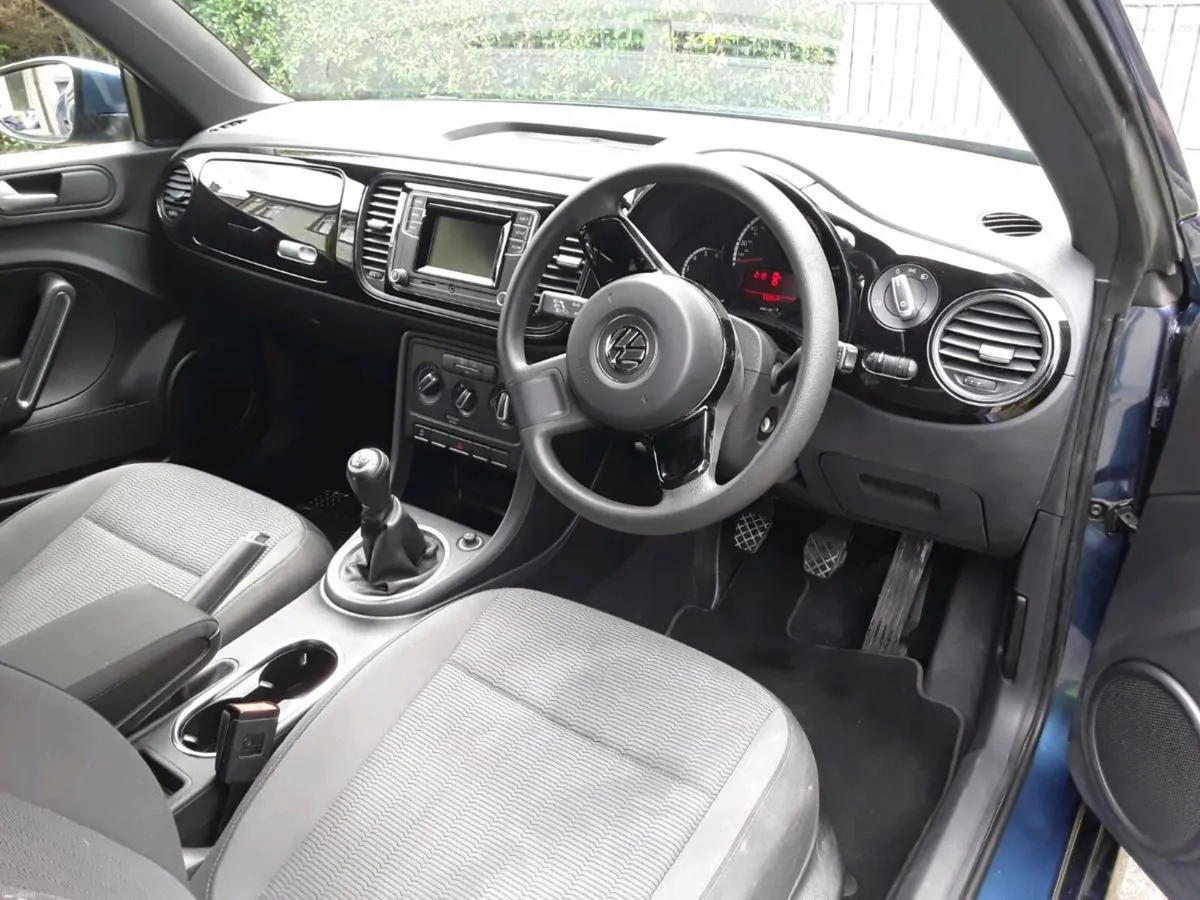 2016 vw Beetle 2.0 tdi blue motion manual - Image 6