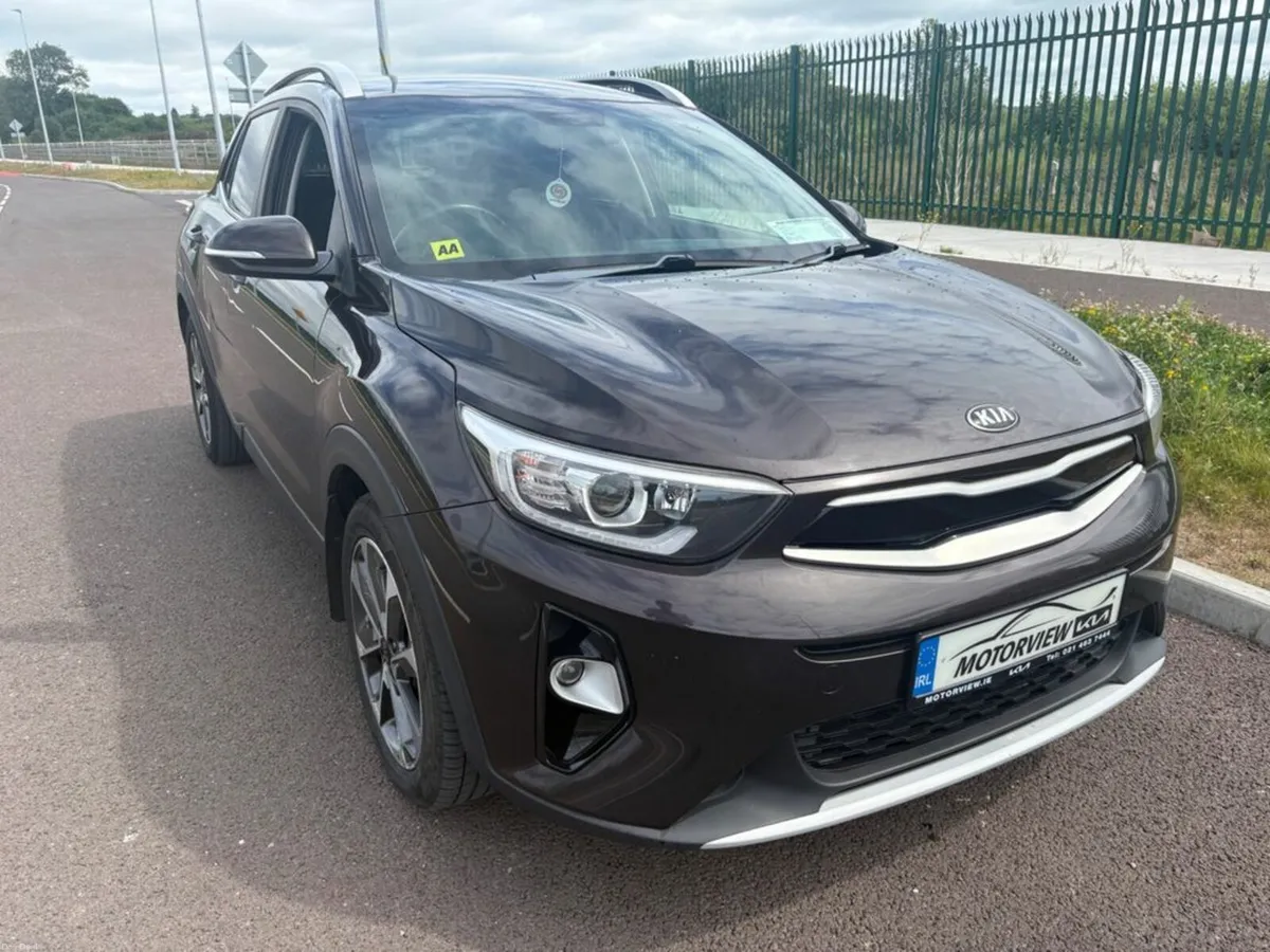 Kia Stonic 1.4P premium spec , Bluetooth, Multi-Fu - Image 4