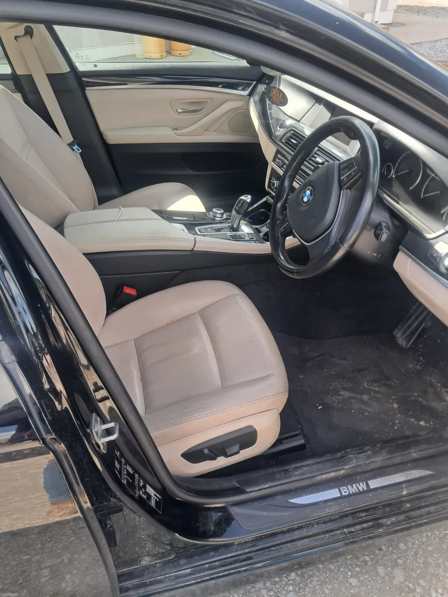 BMW 5-Series 2016 - Image 2