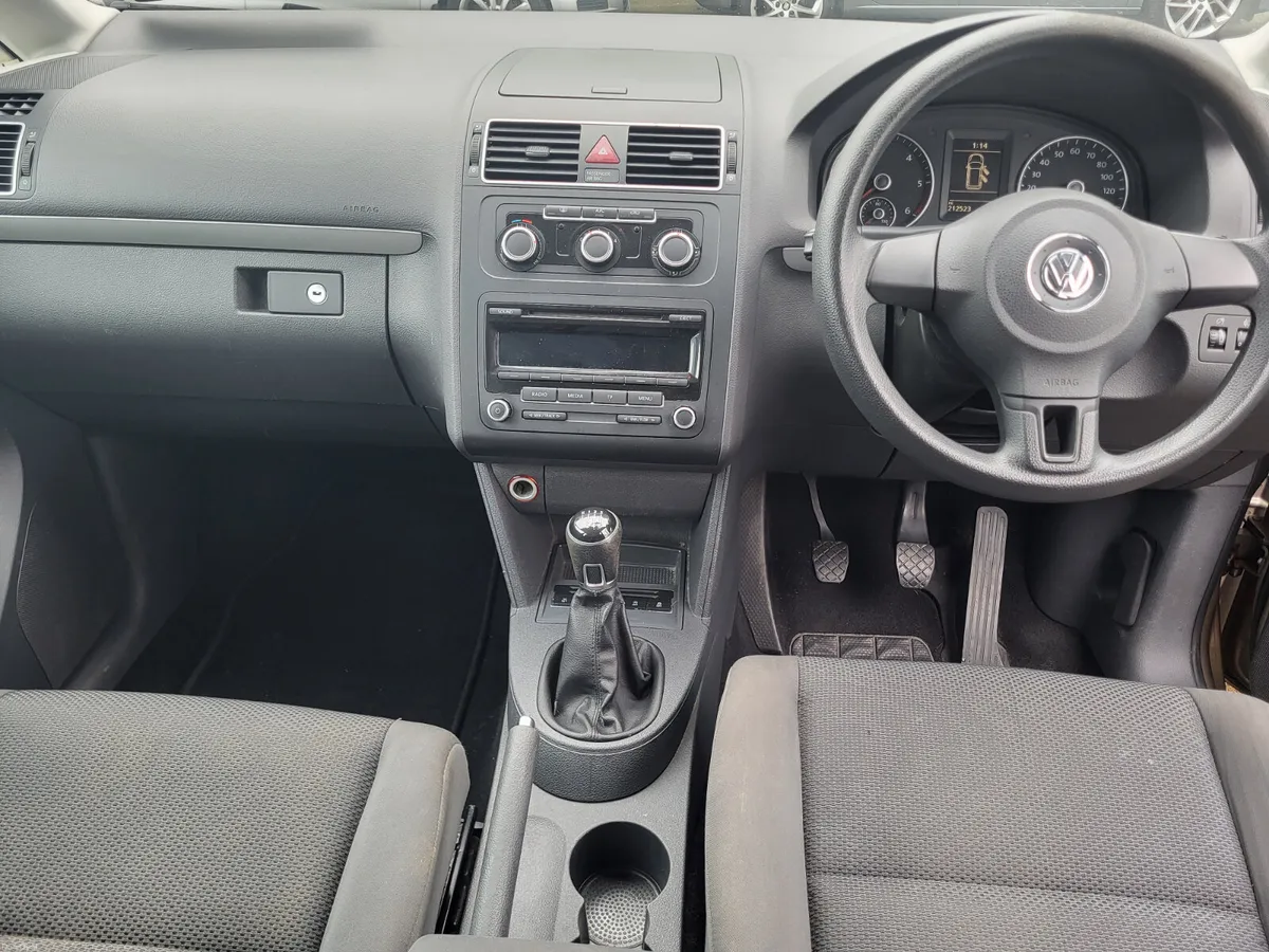 Volkswagen Touran 2014 - Image 6