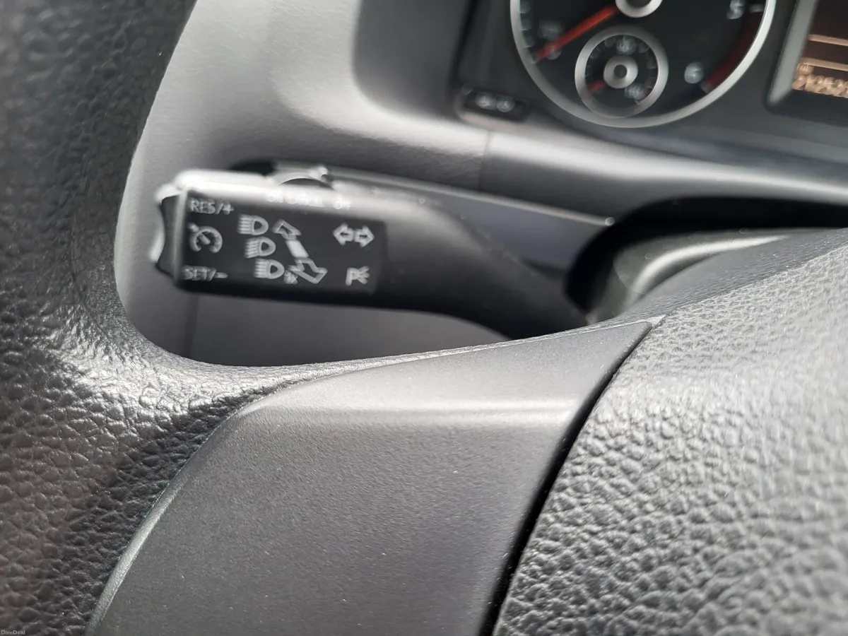 Volkswagen Touran 2014 - Image 5