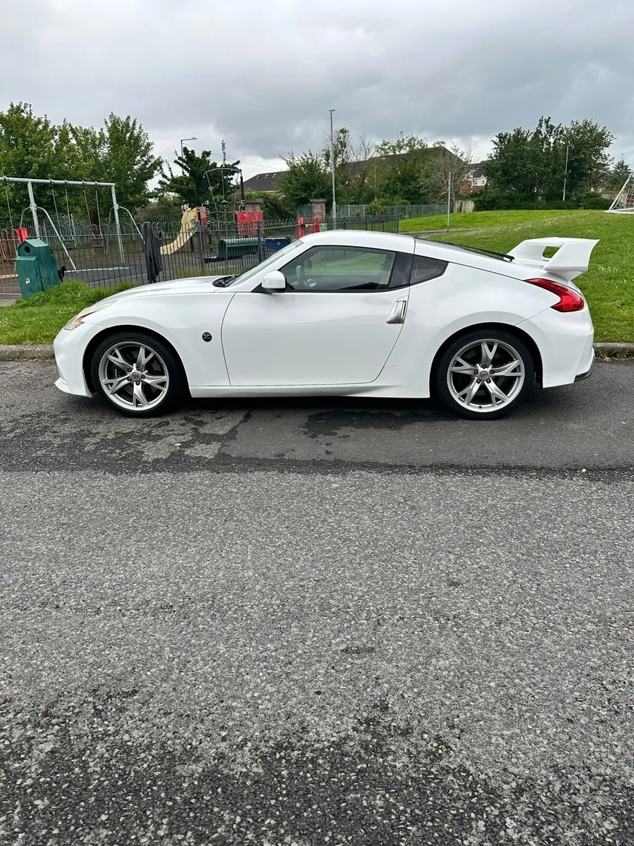 Nissan 370z - Image 4
