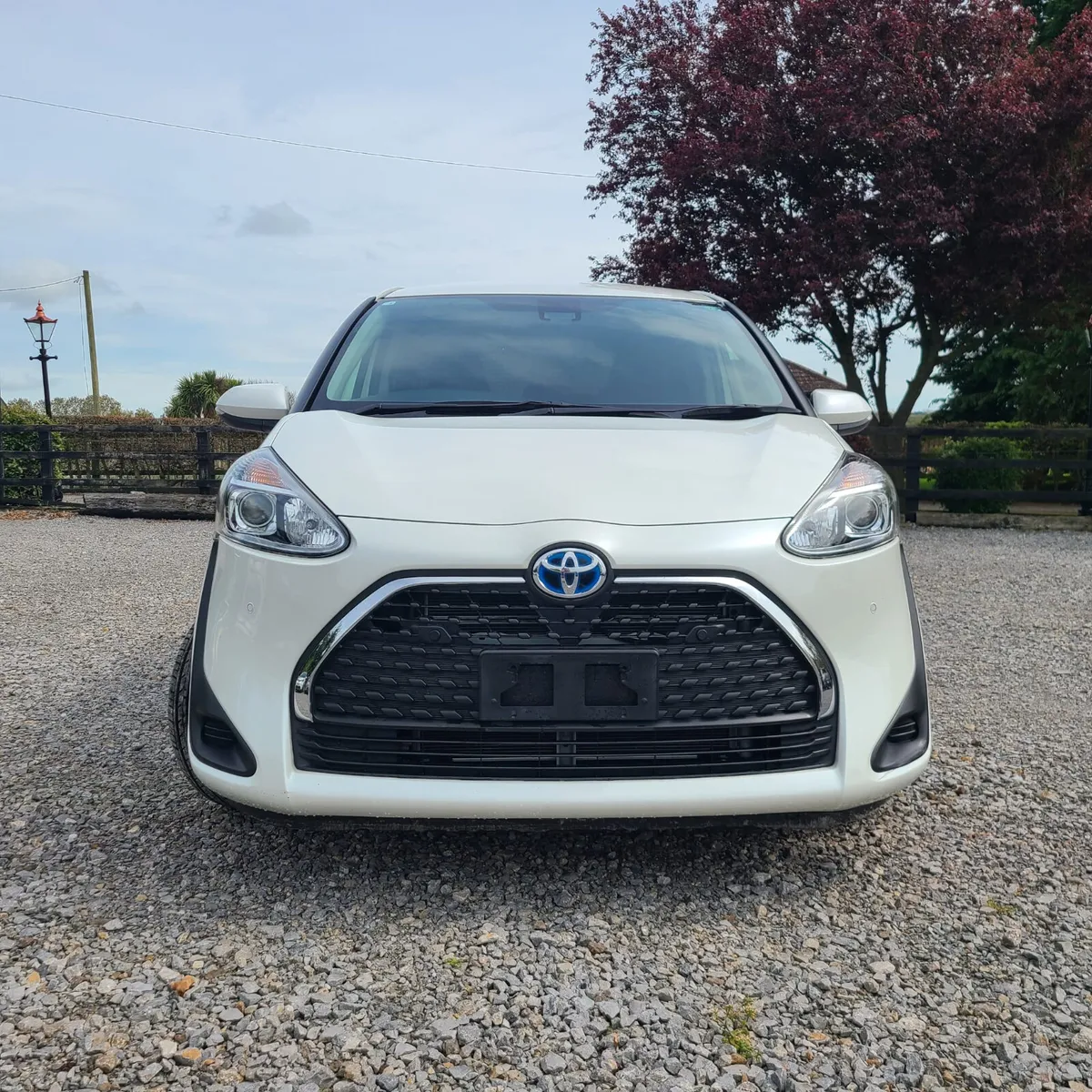 2021 Toyota Sienta X | 1.5 Petrol Hybrid | Auto - Image 2