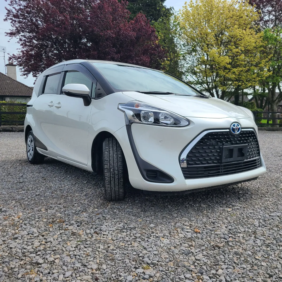 2021 Toyota Sienta X | 1.5 Petrol Hybrid | Auto - Image 3