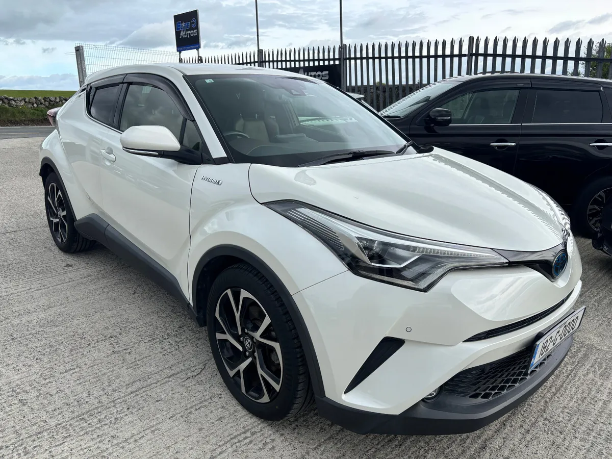 Toyota CH-R luna Sport self charging Hybrid 2018 - Image 1