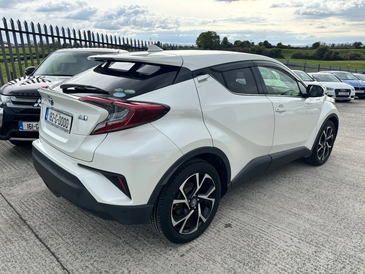 Toyota CH-R luna Sport self charging Hybrid 2018 - Image 3
