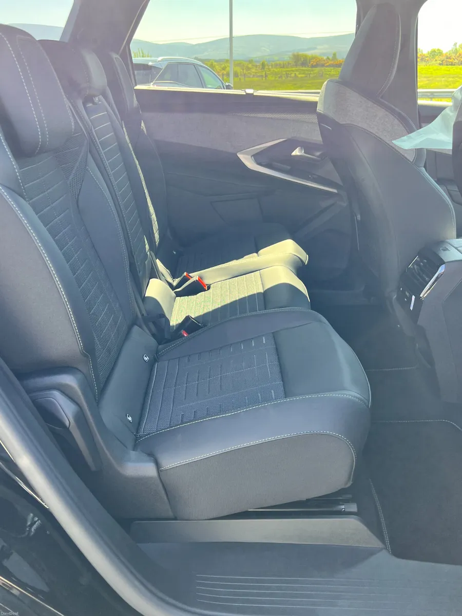 New 5008 GT  Electric ( 210Bhp 73kwh Automatic ) - Image 6