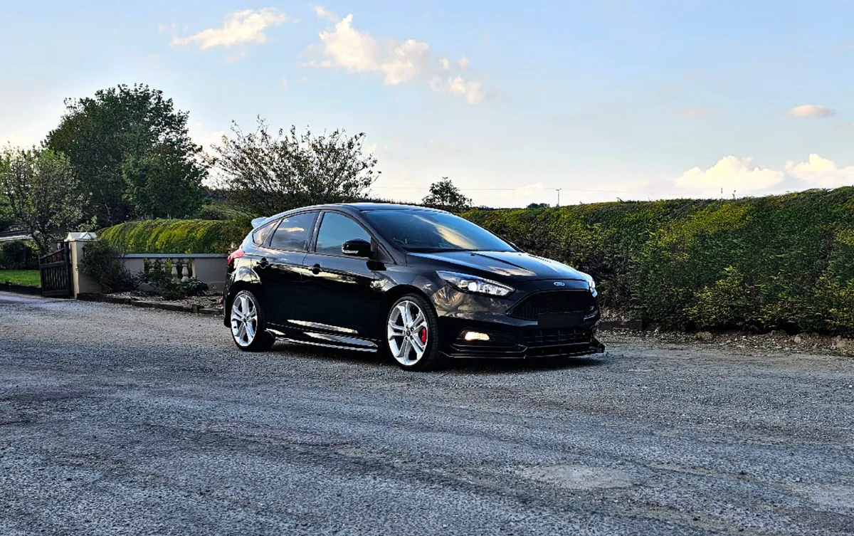Ford Focus 2L ST3 2018 - Image 1