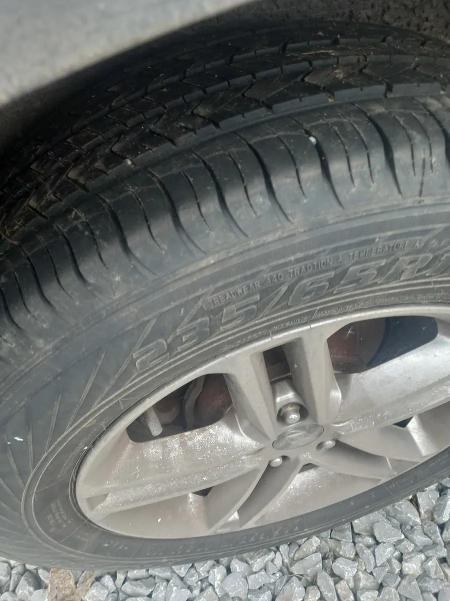 Hyundai Santa Fe 2009 commercial - Image 3