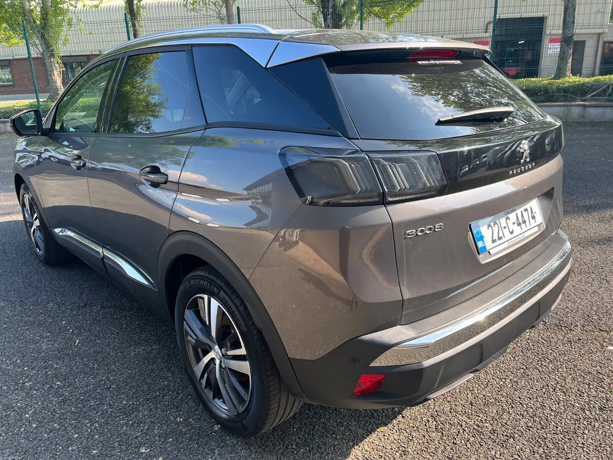 Peugeot 3008 2022 - Image 2