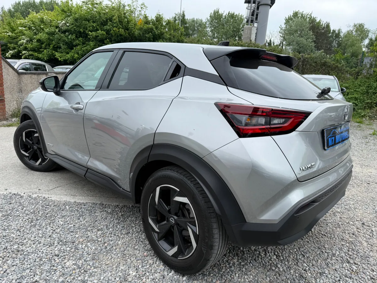 2023 Nissan Juke  1.6 HYBRID SV PREMIUM AUTO - Image 4