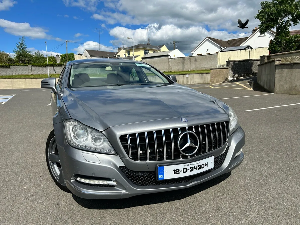 Mercedes - Image 2