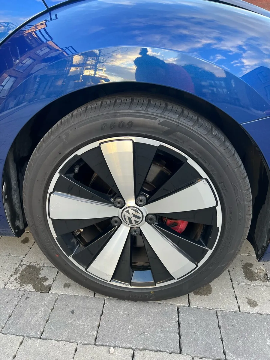 DEPOSIT TAKEN!! Volkswagen Beetle R-Line - Image 6