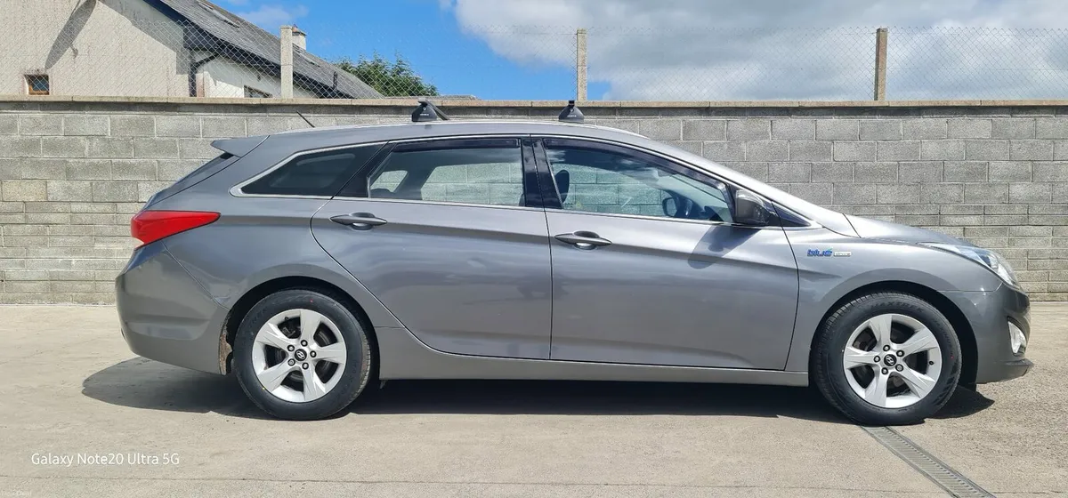 Hyundai i40 2013s - Image 1