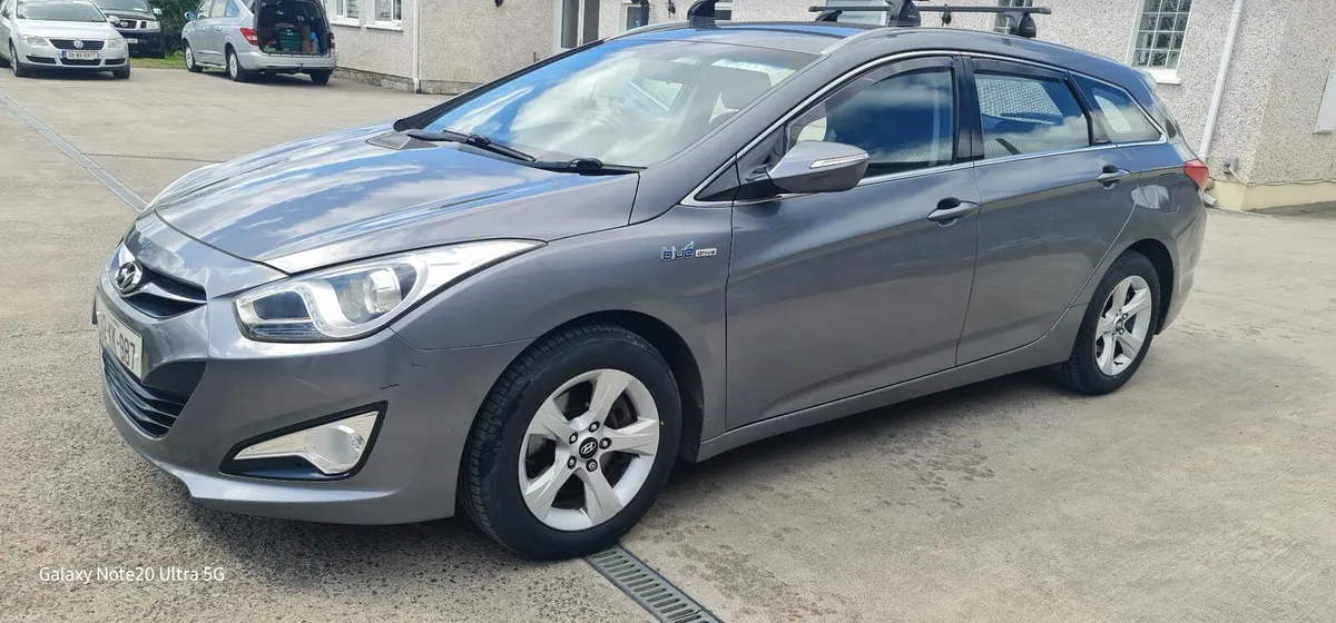 Hyundai i40 2013s - Image 2