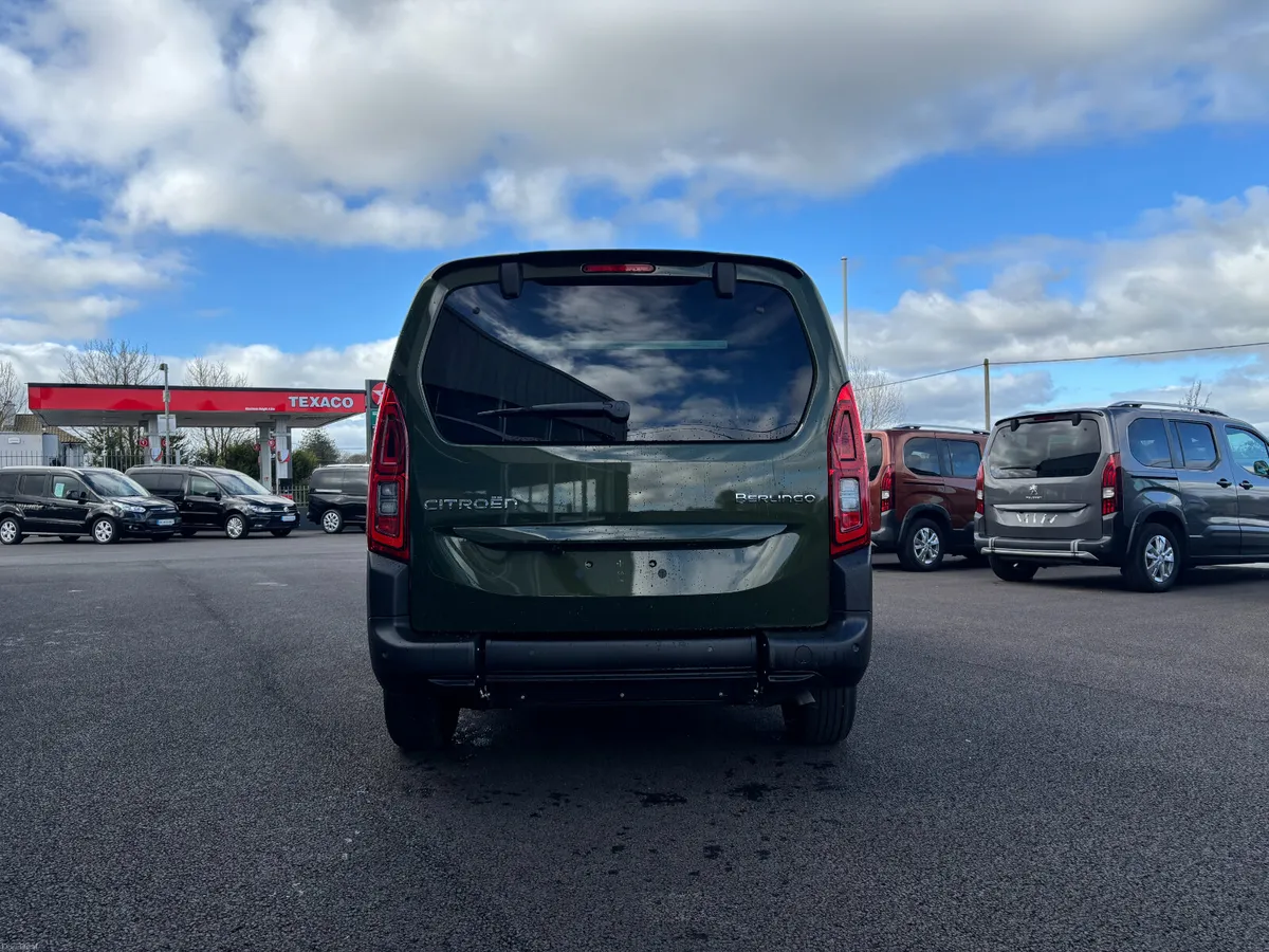 New Wheelchair Taxi - Image 6