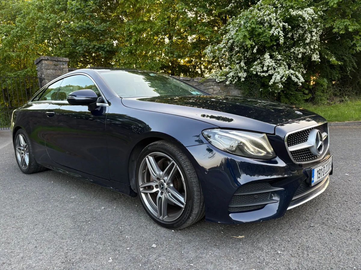 Mercedes-Benz E-Class 2019 Like New Low Miles - Image 1