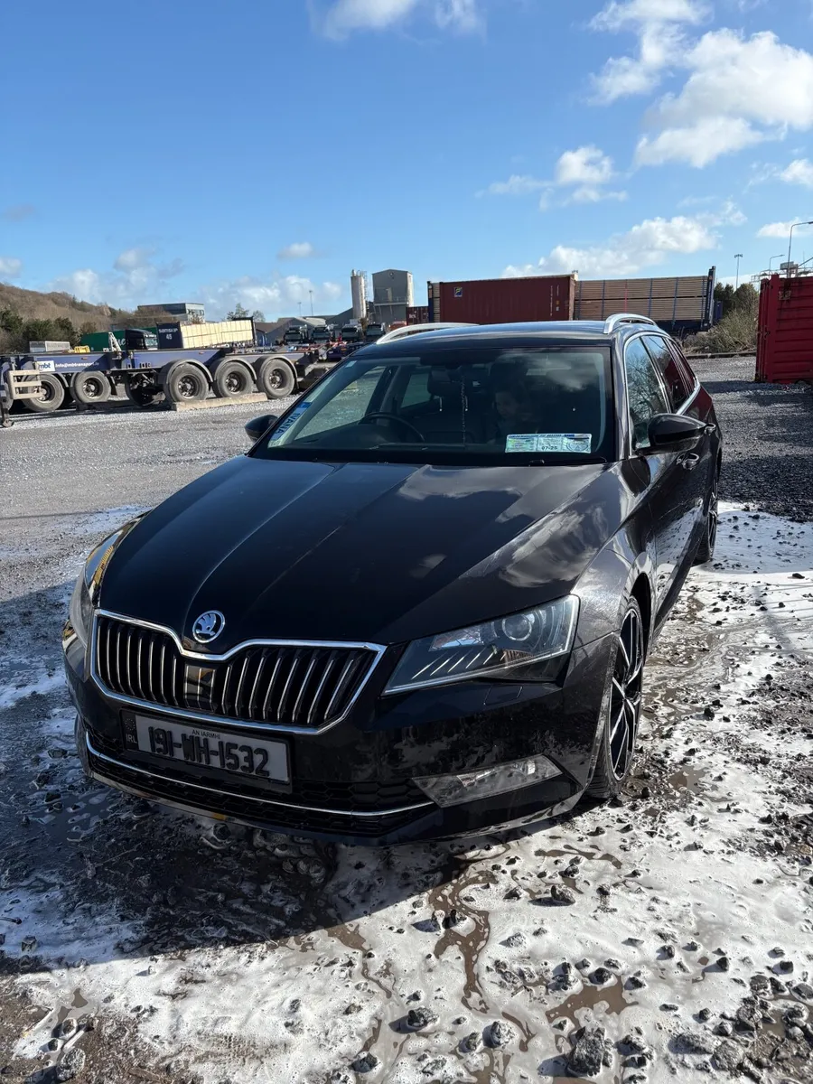 Skoda Superb 2019 - Image 1