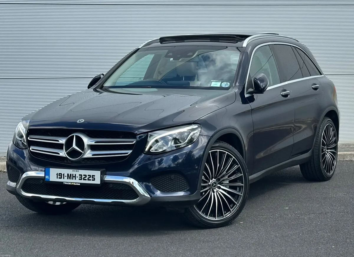 MercedesGLC220d Premium+ Sunroof - Image 1