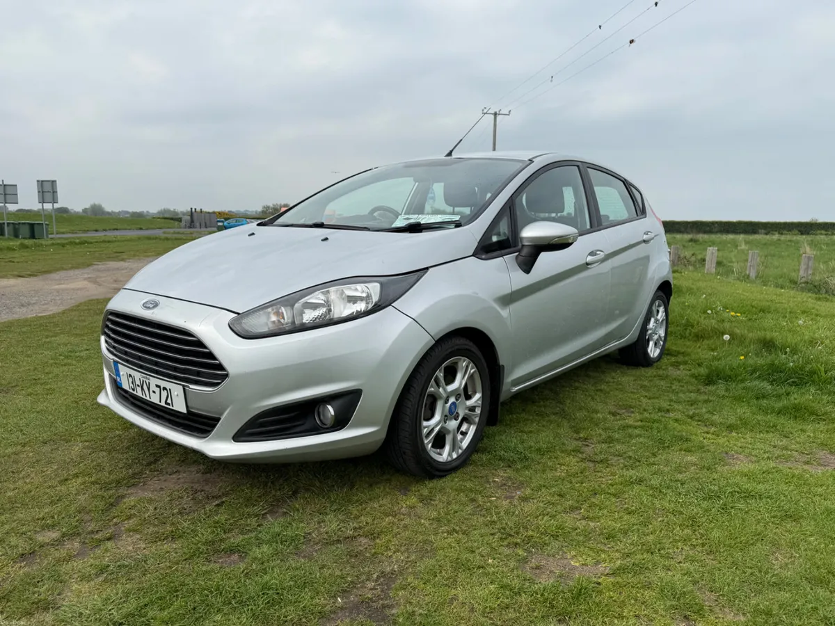 Ford Fiesta 2013 - Image 2