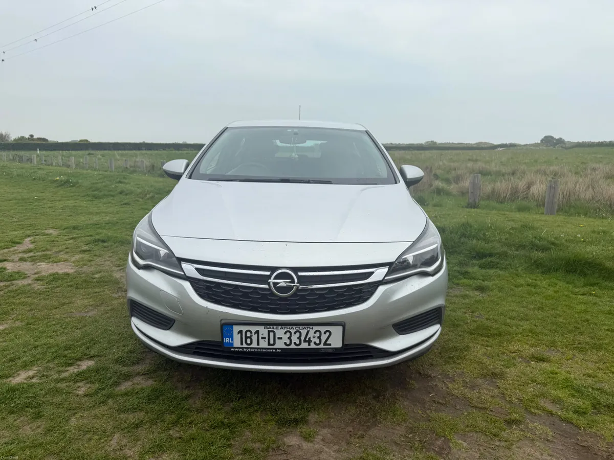 Opel Astra 2016 - Image 1